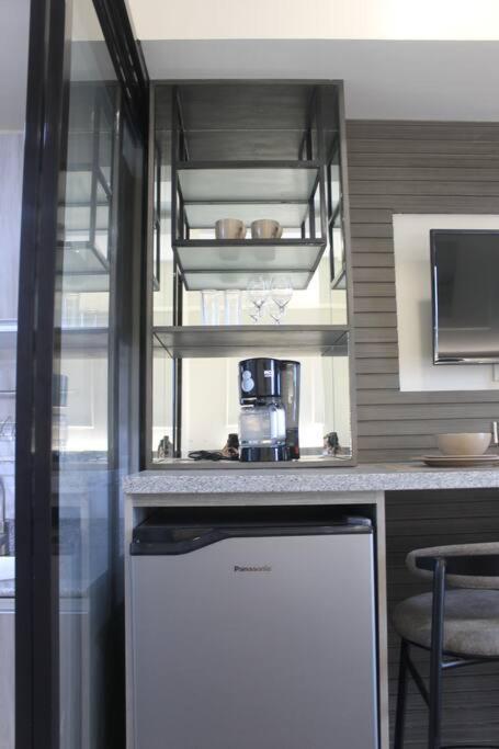 Condo Near Ayala Cebu City W Wifi Balcony ภายนอก รูปภาพ