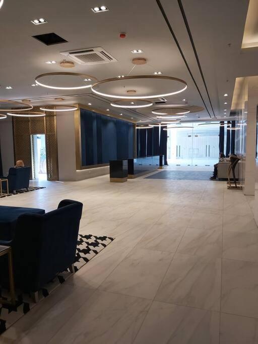 Condo Near Ayala Cebu City W Wifi Balcony ภายนอก รูปภาพ